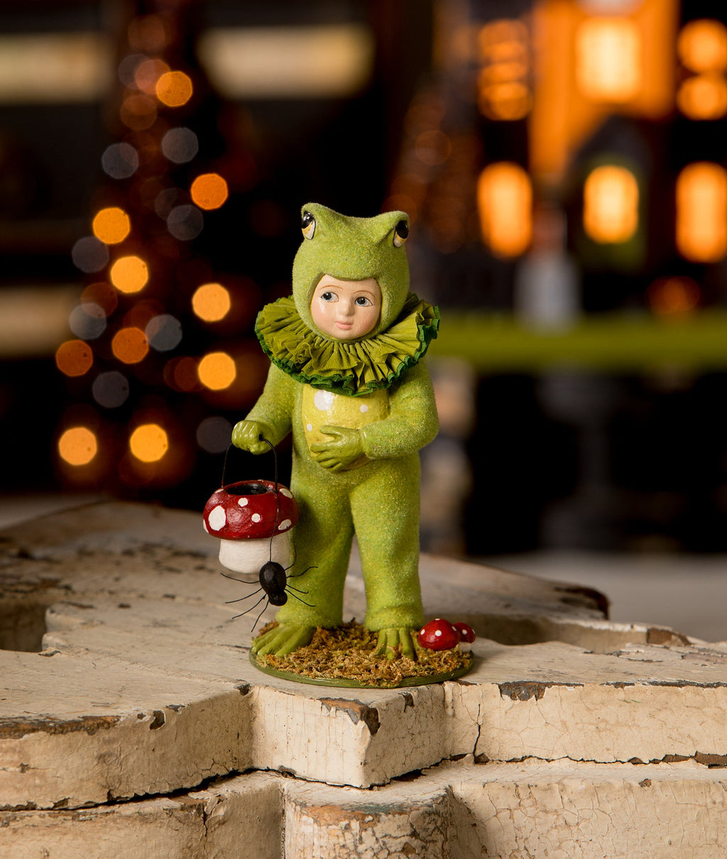 Dressed Up Ollie Frog Figurine